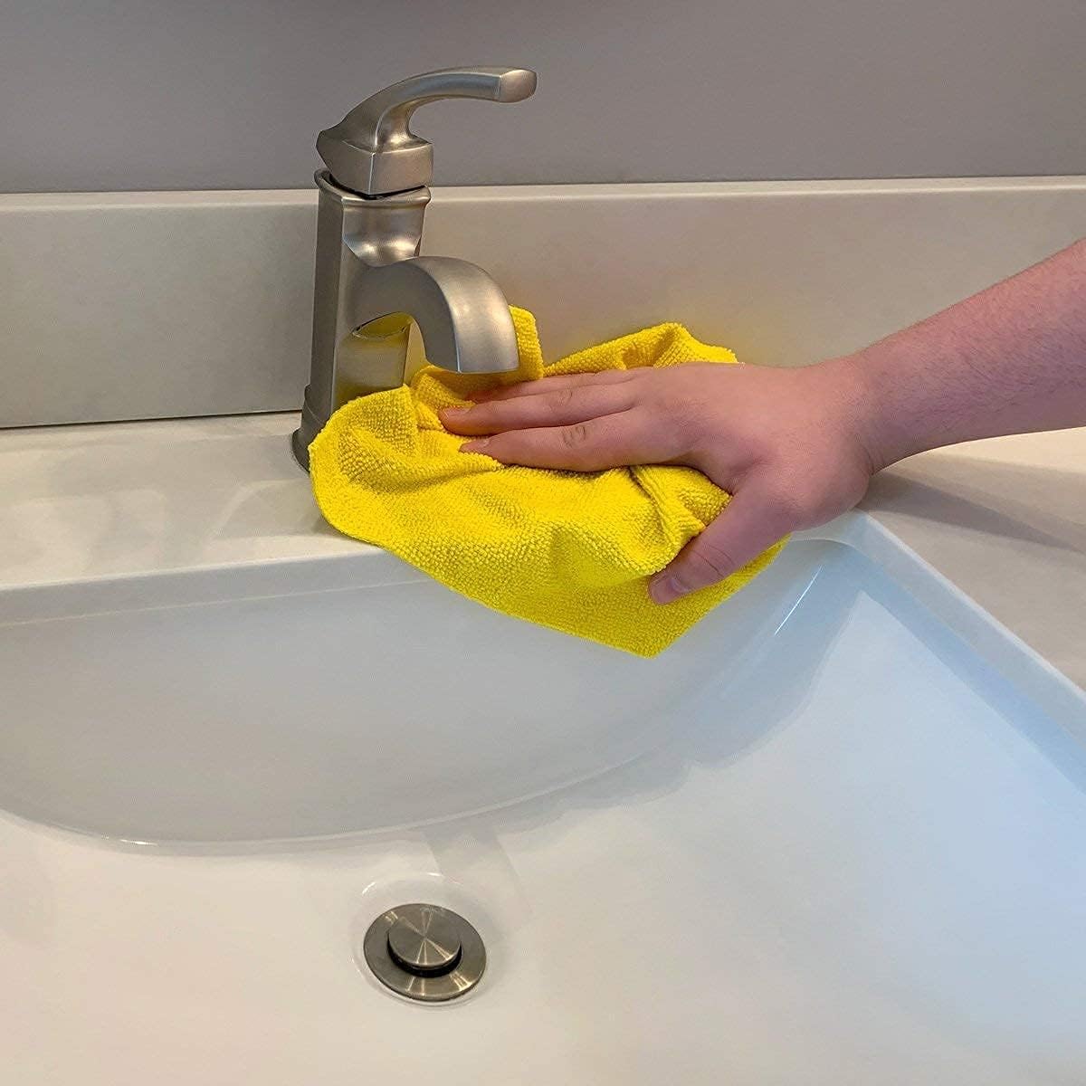 Microfiber Cleaning Cloth, Lint-Free Reusable Towel, Pack of 200 (11.7" x 12.3") R516782
