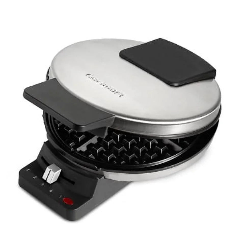 Classic Round Waffle Maker D7627