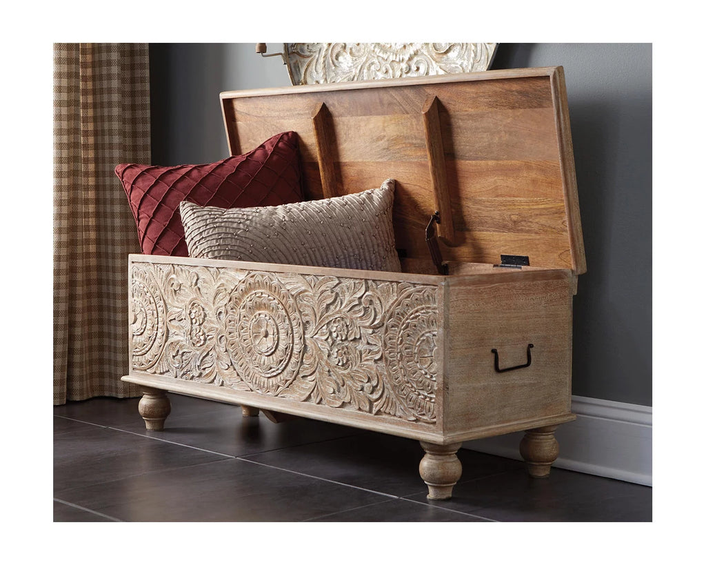 Beige Storage Bench C270530