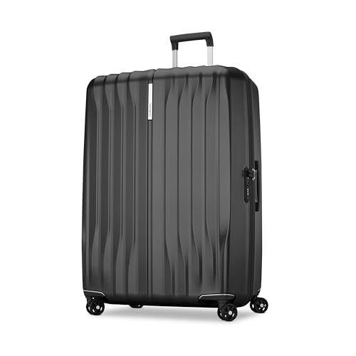 31" Lightweight Hardside Polycarbonate Checked Luggage with Spinner Wheels K633601