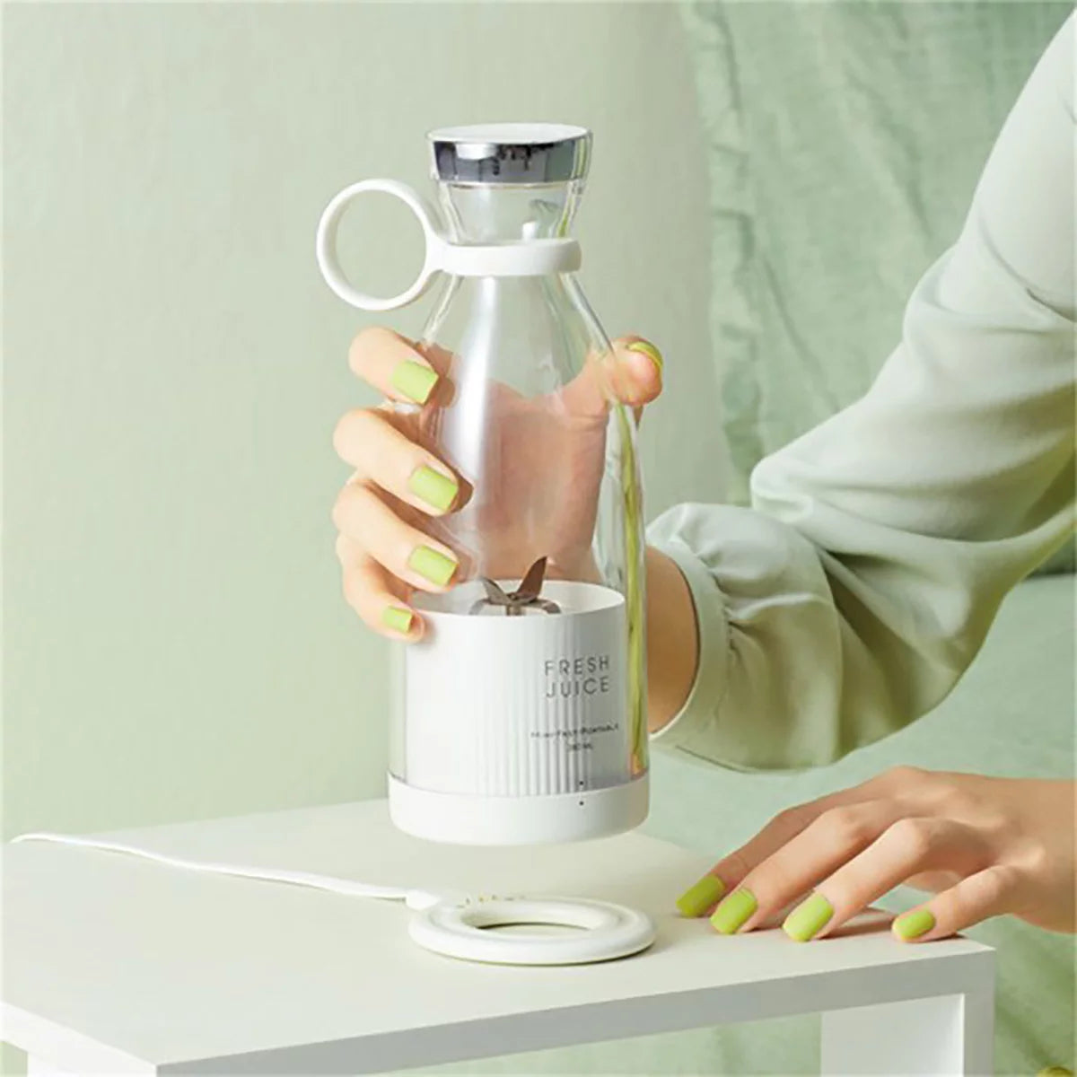Wireless Portable Electric Juicer Blender USB Mini W9934