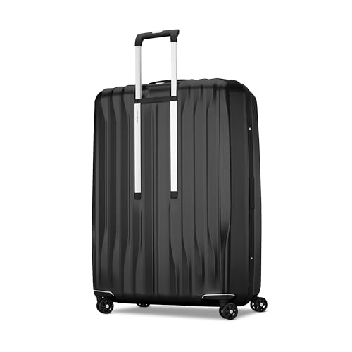 31" Lightweight Hardside Polycarbonate Checked Luggage with Spinner Wheels K633601