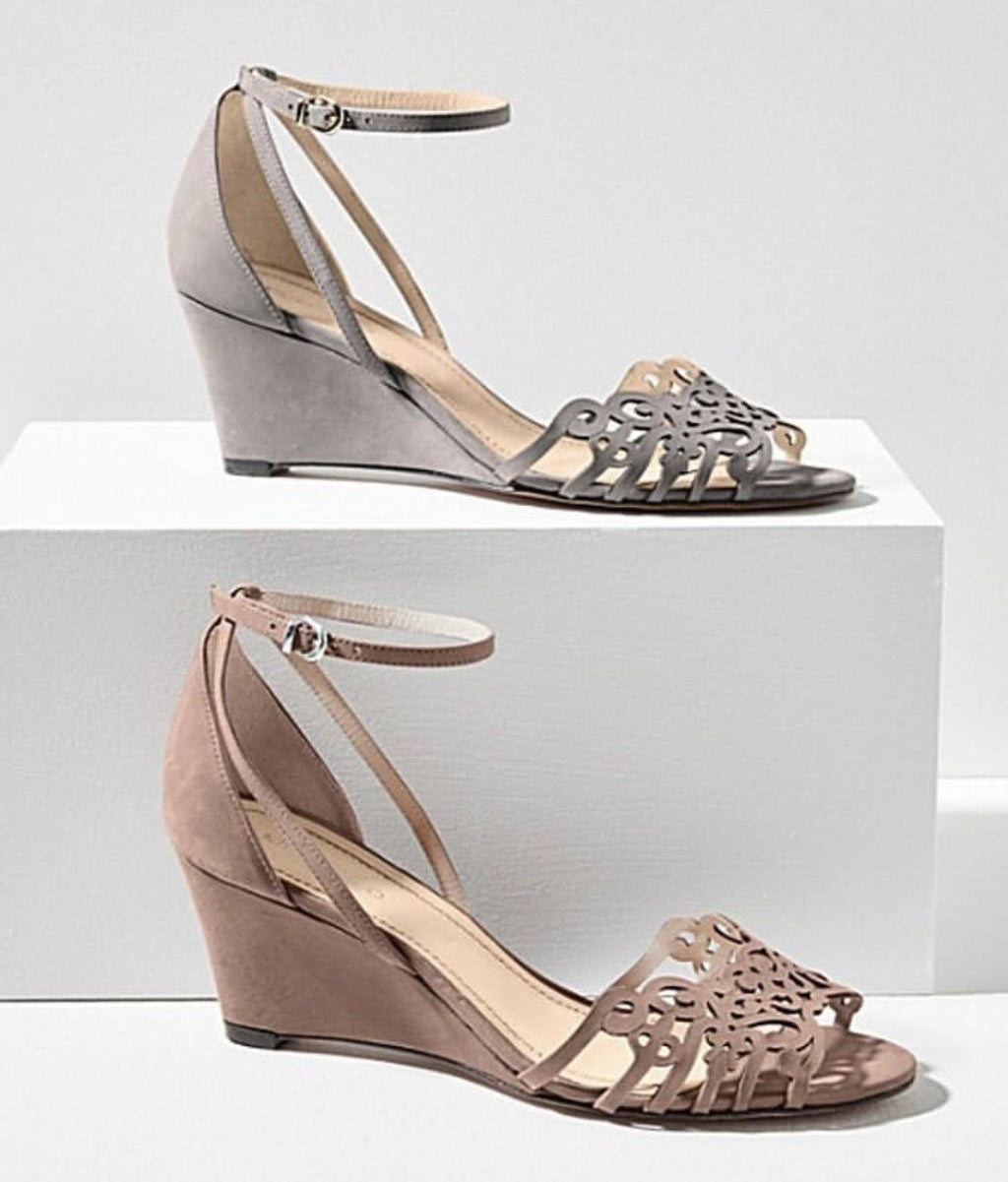 Taupe Nubuck Wedge D7929