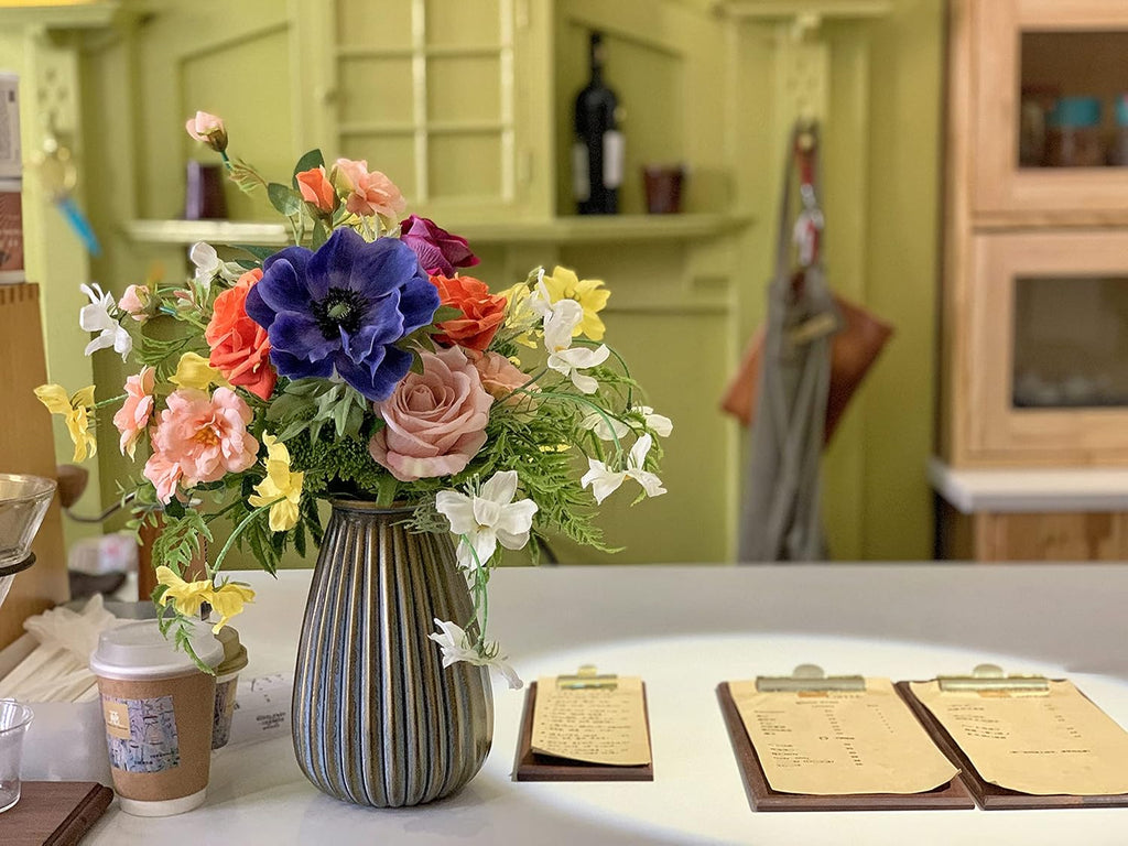 Silk Flower Arrangement in Vase B42918