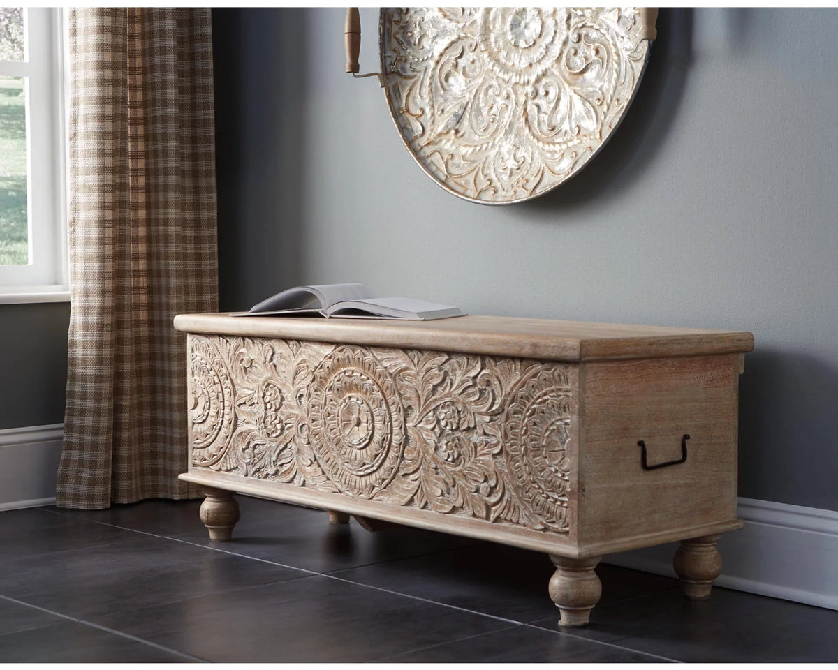 Beige Storage Bench C270530