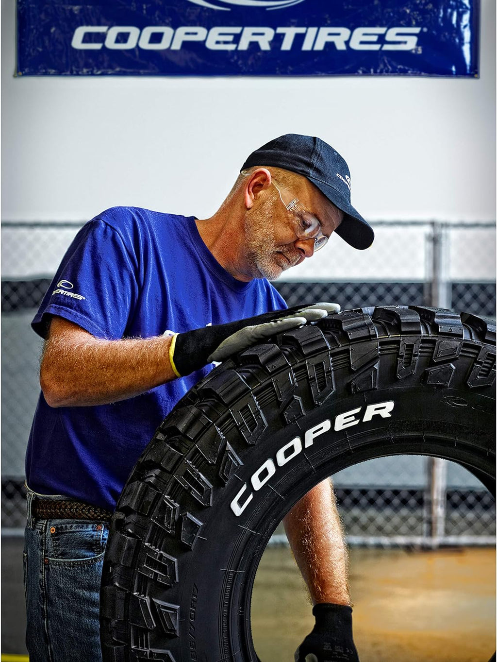 LT265/70R17 All-Season Tire P694