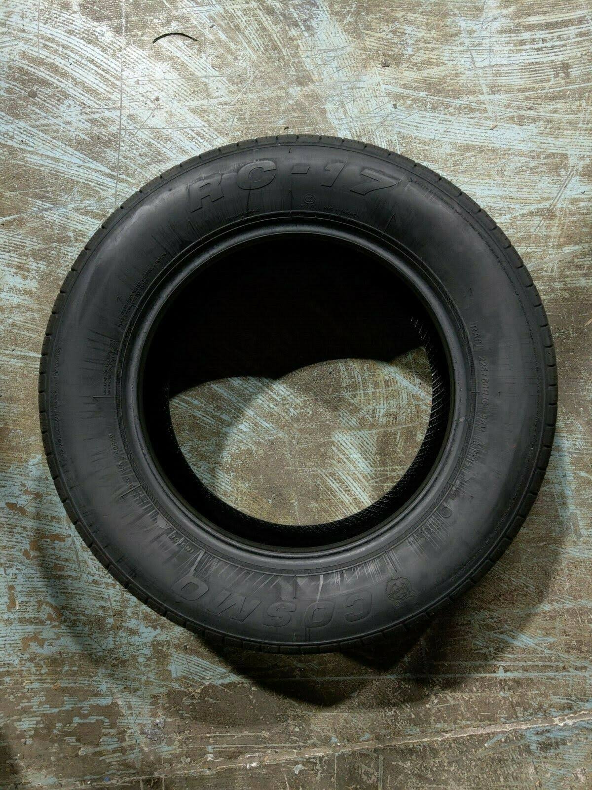 225/60R16 98V Touring All Season Tire V888